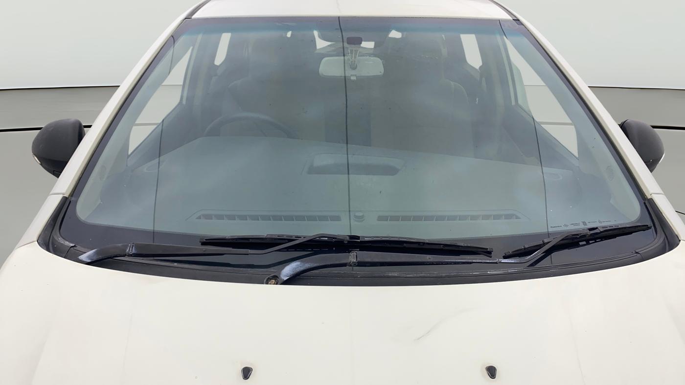 2019 Mahindra MARAZZO M2 8 STR, Diesel, Manual, 26,342 km, Front Windshield