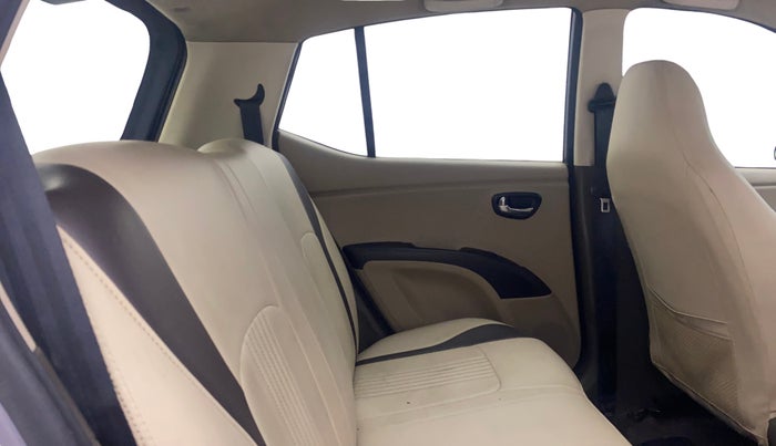 2014 Hyundai i10 SPORTZ 1.1, Petrol, Manual, 65,854 km, Right Side Rear Door Cabin