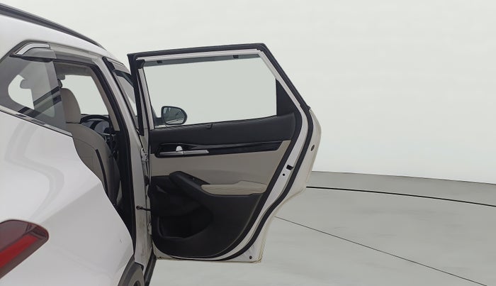 2024 KIA SELTOS  HTX 1.5 PETROL MT, Petrol, Manual, 50,460 km, RHS Rear Door