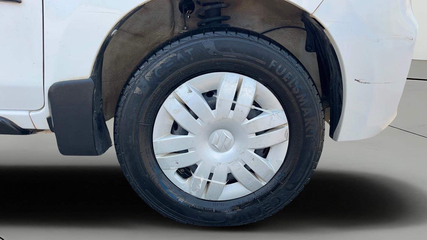 2022 Maruti Alto VXI, Petrol, Manual, 24,778 km, Right Front Wheel
