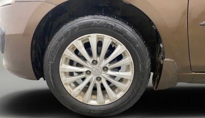 2015 Maruti Ciaz ZXI, Petrol, Manual, 49,901 km, Left Front Wheel