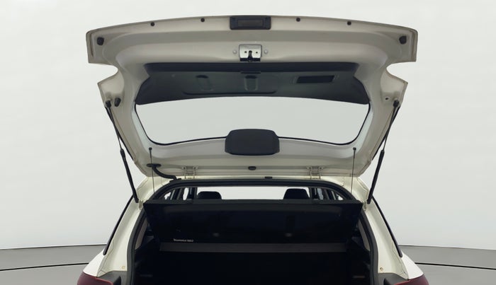 2019 Hyundai VENUE SX 1.0 TURBO, Petrol, Manual, 1,25,196 km, Boot Door Open