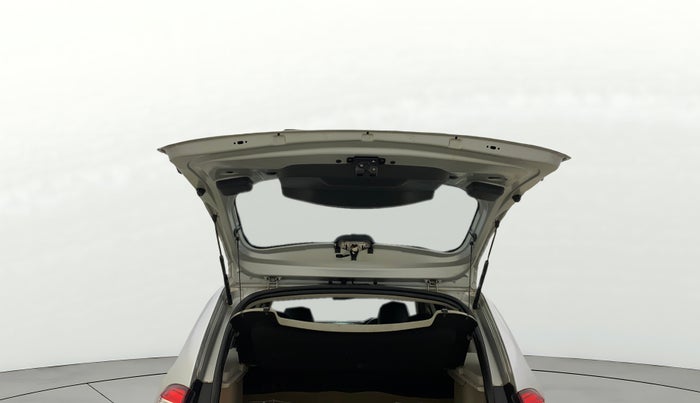 2016 Nissan Terrano XL (P), Petrol, Manual, 1,09,757 km, Boot Door Open