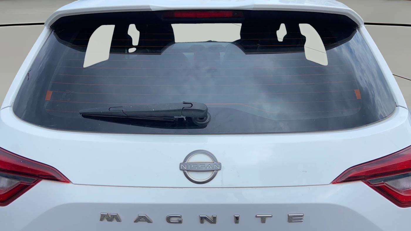 2022 Nissan MAGNITE XV PREMIUM TURBO CVT, Petrol, Automatic, 52,737 km, Rear Windshield