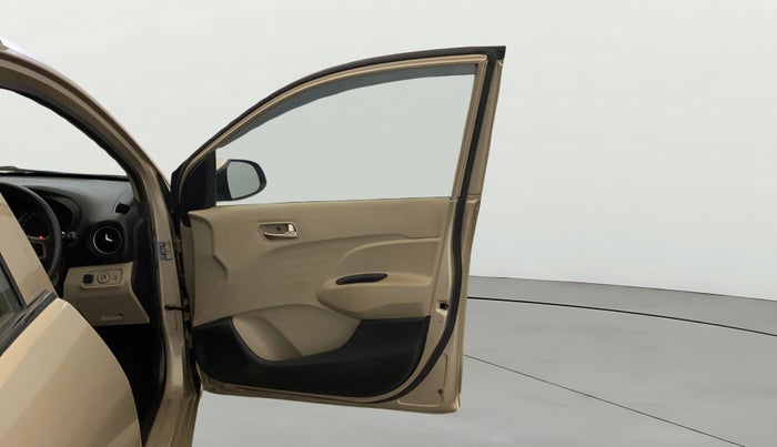 2019 Hyundai NEW SANTRO SPORTZ CNG, CNG, Manual, 70,240 km, RHS Front Door