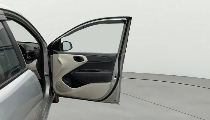 2020 Hyundai AURA S 1.2, Petrol, Manual, 82,228 km, RHS Front Door