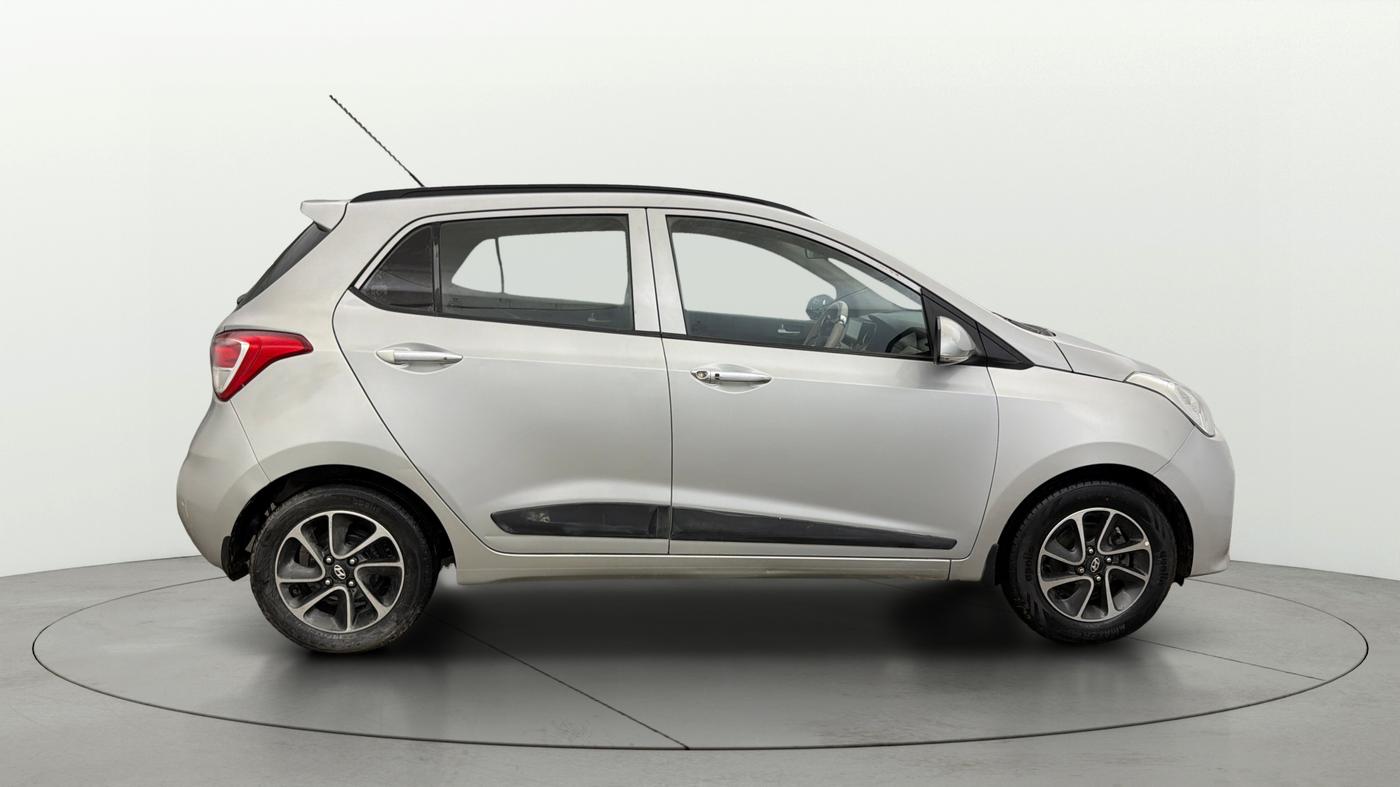 2017 Hyundai Grand i10 ASTA 1.2 KAPPA VTVT, Petrol, Manual, 46,704 km, Right Side View