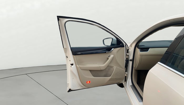 2018 Skoda Octavia L&K 1.8 TSI AT, Petrol, Automatic, 52,736 km, LHS Front Door