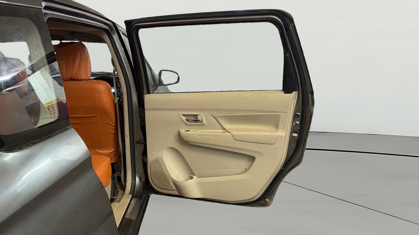 2019 Maruti Ertiga ZXI+ SHVS, Petrol, Manual, 72,312 km, RHS Rear Door
