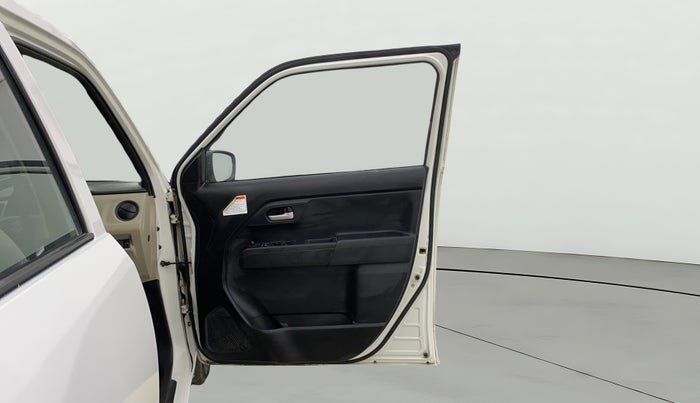 2022 Maruti New Wagon-R VXI CNG 1.0, CNG, Manual, 42,548 km, RHS Front Door