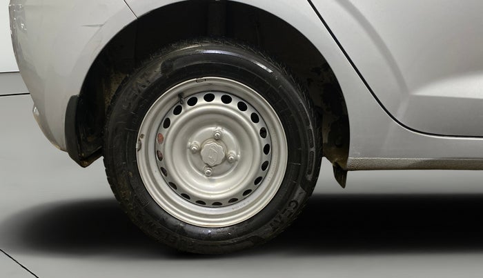 2023 Hyundai GRAND I10 NIOS ERA 1.2 KAPPA VTVT, Petrol, Manual, 12,662 km, Right Rear Wheel