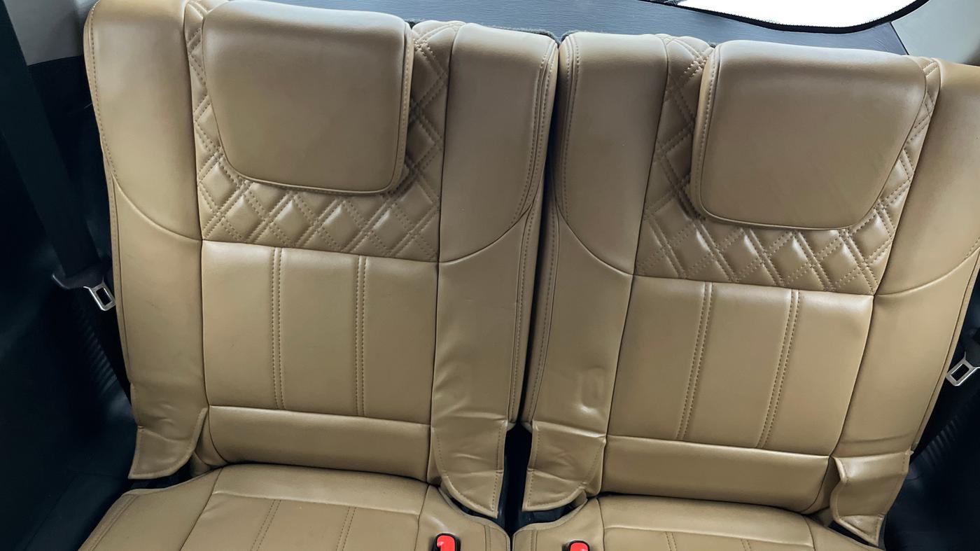 2019 Mahindra XUV500 W11, Diesel, Manual, 58,142 km, Third Seat Row ( optional )
