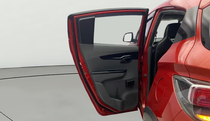 2018 Mahindra Kuv100 K8 6 STR, Petrol, Manual, 66,771 km, LHS Rear Door