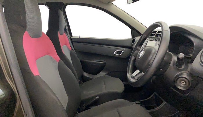2018 Renault Kwid RXT 1.0 AMT (O), Petrol, Automatic, 62,125 km, Right Side Front Door Cabin