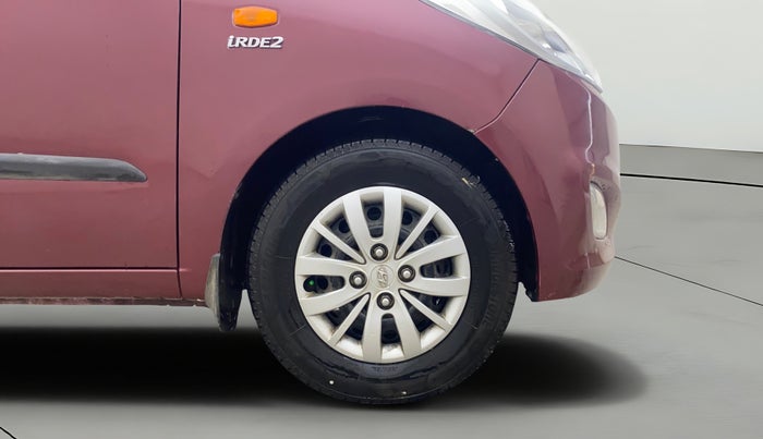 2014 Hyundai i10 SPORTZ 1.1, Petrol, Manual, 68,639 km, Right Front Wheel