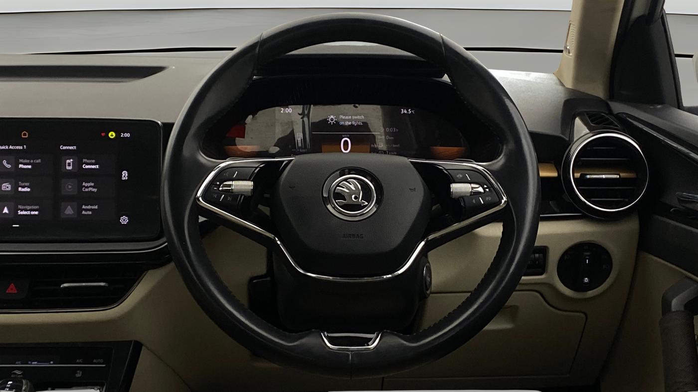 2022 Skoda SLAVIA STYLE 1.0L TSI AT, Petrol, Automatic, 34,915 km, Steering Wheel Close Up