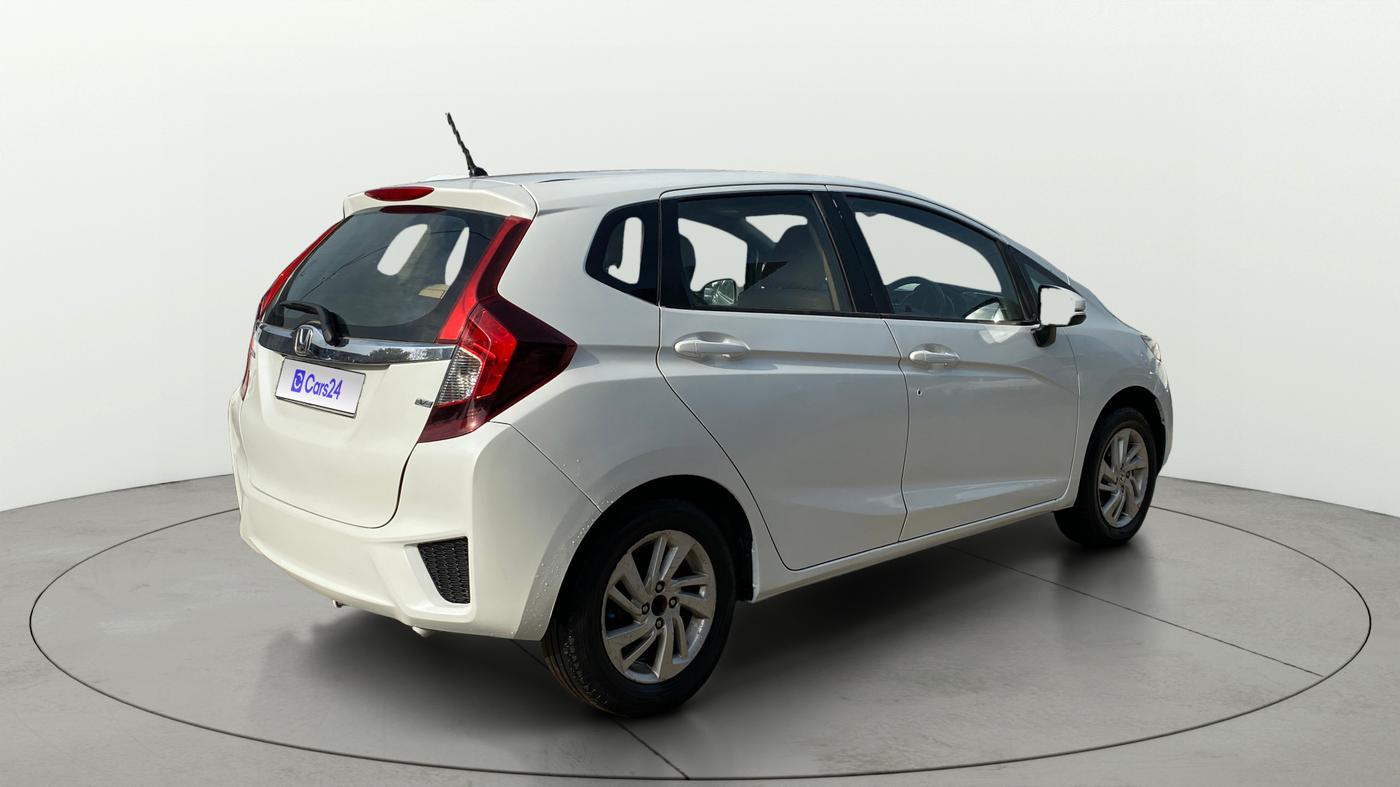 2016 Honda Jazz 1.2L I-VTEC V, CNG, Manual, 1,09,600 km, Right Back Diagonal