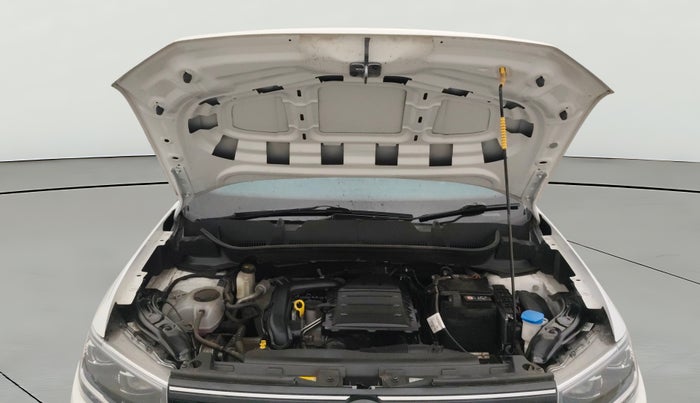 2023 Volkswagen TAIGUN  Topline 1.0 TSI AT (Electric Seats), Petrol, Automatic, 28,732 km, Open Bonet