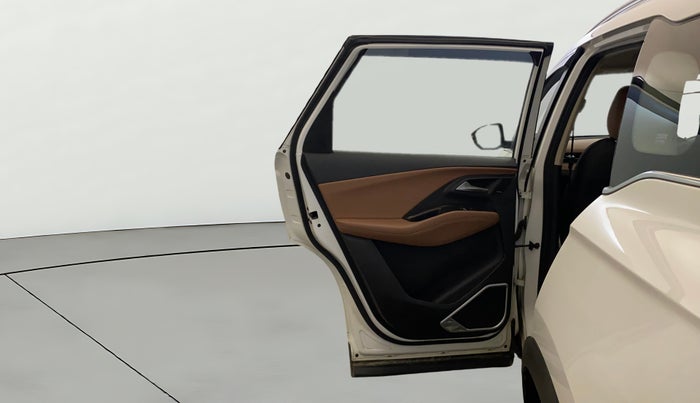 2023 MG HECTOR PLUS SAVVY PRO 1.5 TURBO CVT 7 STR, Petrol, Automatic, 59,794 km, LHS Rear Door