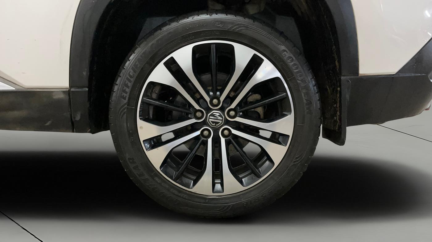 2021 MG HECTOR SHARP HYBRID 1.5 PETROL DUAL TONE, Petrol, Manual, 43,653 km, Left Rear Wheel