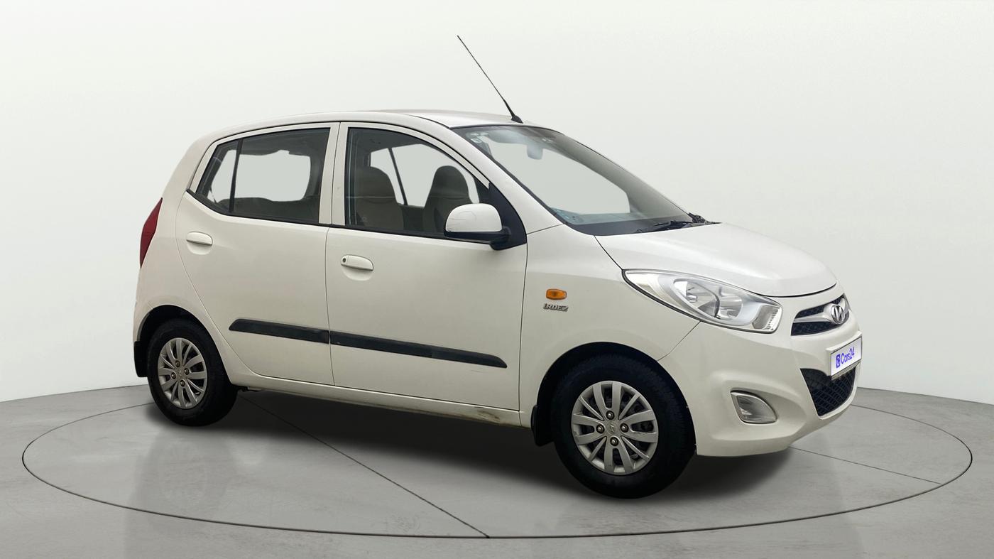 2015 Hyundai i10 SPORTZ 1.1, Petrol, Manual, 87,882 km, SRP