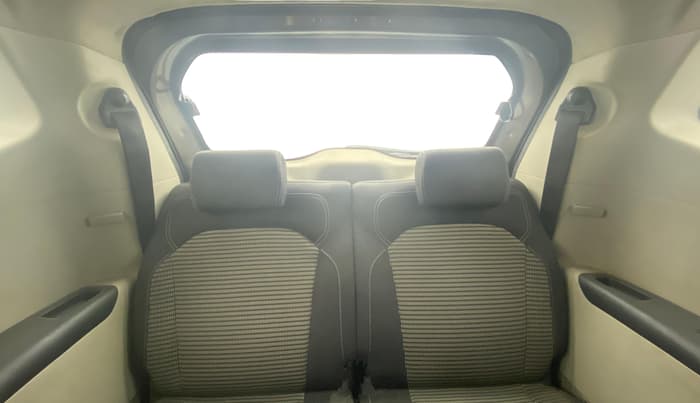 2023 Renault TRIBER RXZ, Petrol, Manual, 92,487 km, Third Seat Row ( optional )