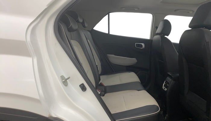 2023 Hyundai VENUE SX (O) 1.0 TURBO DCT, Petrol, Automatic, 20,814 km, Right Side Rear Door Cabin