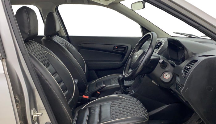 2021 Maruti Vitara Brezza LXI, Petrol, Manual, 47,794 km, Right Side Front Door Cabin