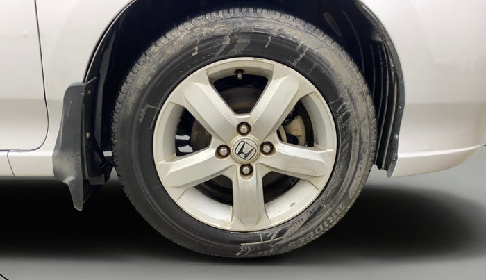 2012 Honda City 1.5L I-VTEC S AT, Petrol, Automatic, 1,28,701 km, Right Front Wheel