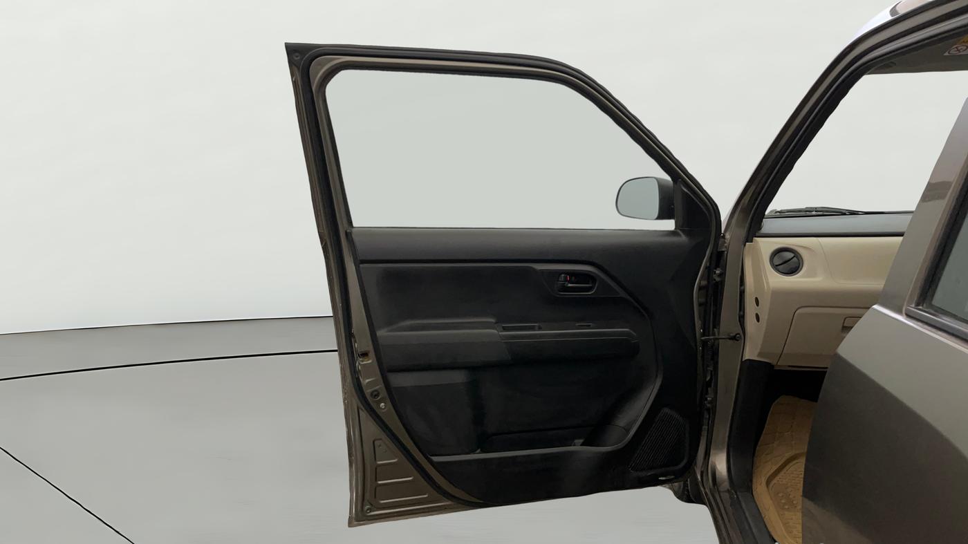 2022 Maruti New Wagon-R LXI CNG 1.0, CNG, Manual, 47,030 km, LHS Front Door
