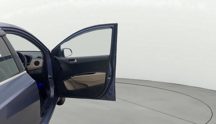 2015 Hyundai Xcent S (O) 1.2, Petrol, Manual, 79,588 km, RHS Front Door