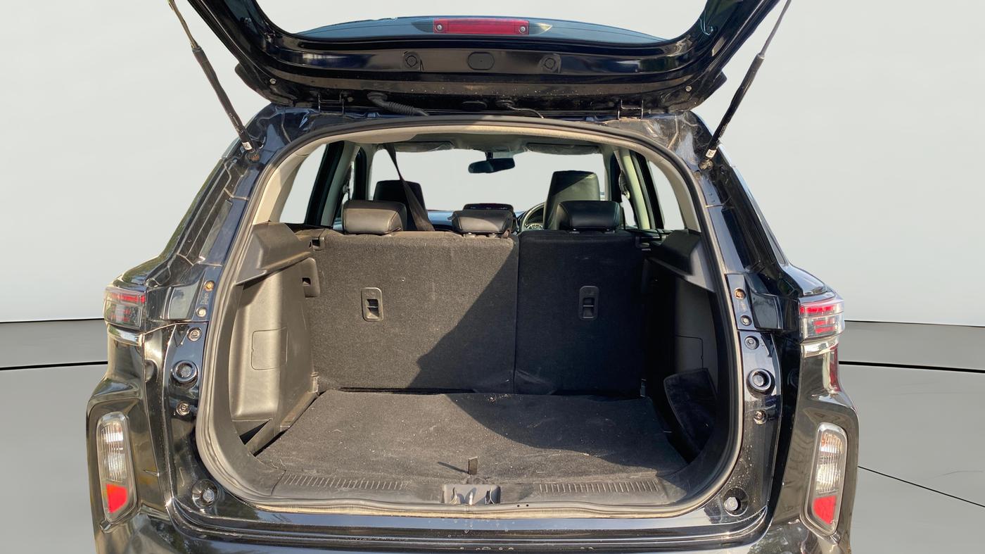 2023 Maruti Grand Vitara ALPHA SMART HYBRID, Petrol, Manual, 38,494 km, Boot Open Zoomed View