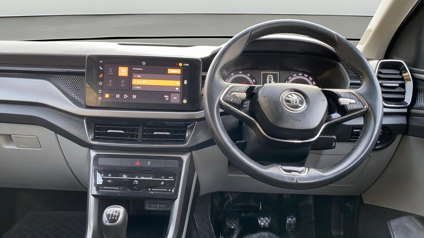 2022 Skoda KUSHAQ AMBITION 1.0L TSI MT, Petrol, Manual, 48,477 km, Steering Wheel Close Up