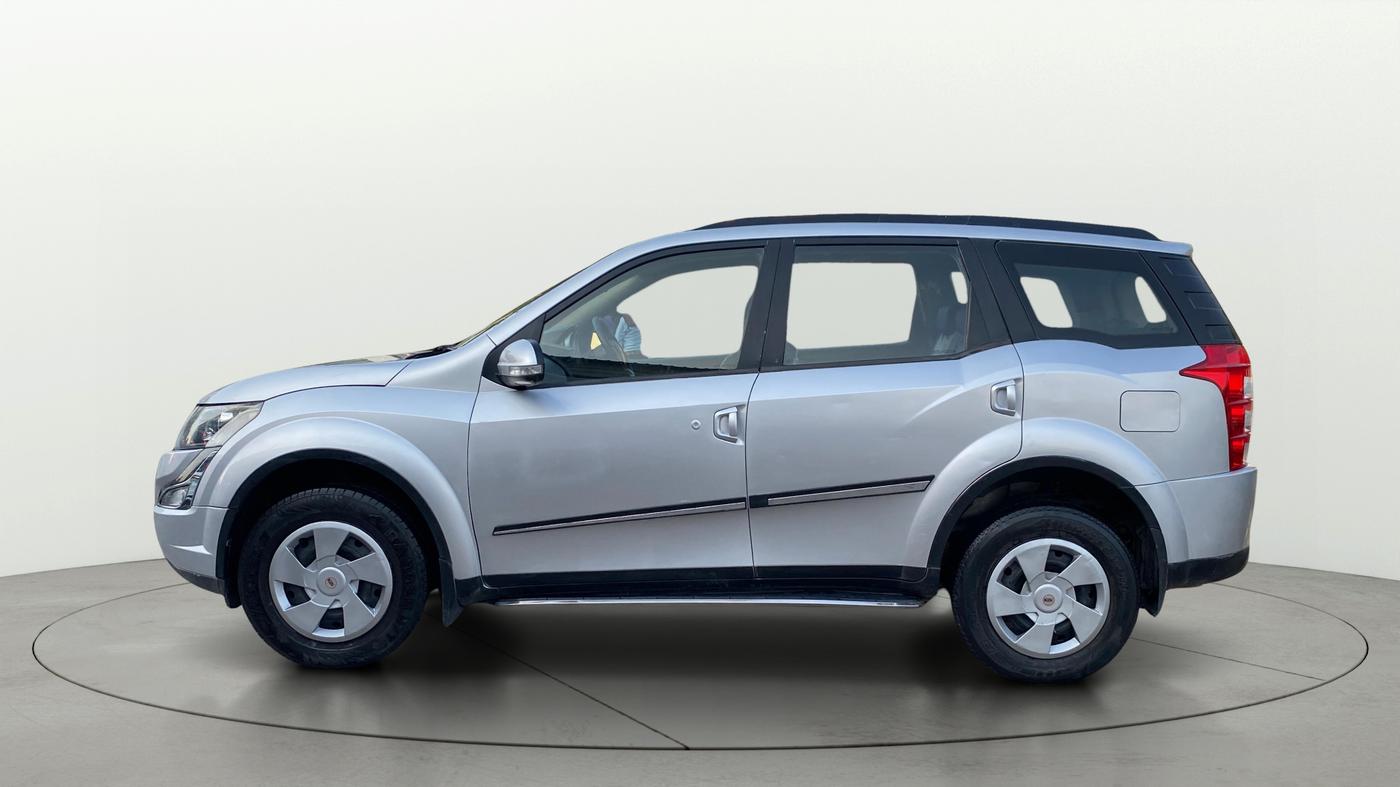 2016 Mahindra XUV500 W6, Diesel, Manual, 98,528 km, Left Side