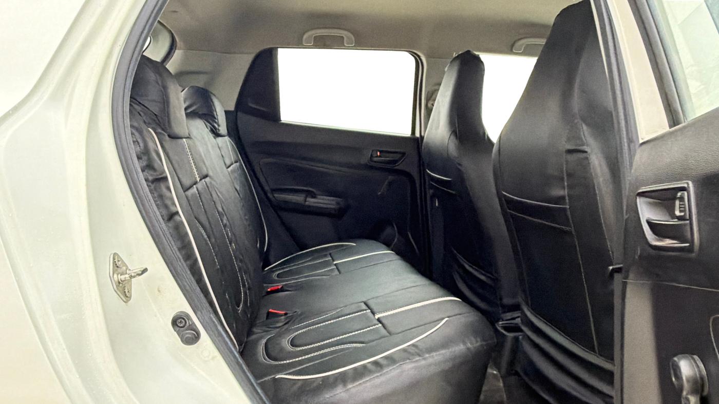 2020 Maruti Swift LXI, Petrol, Manual, 47,359 km, Right Side Rear Door Cabin