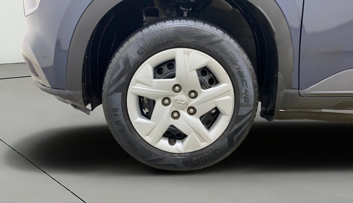 2020 Hyundai VENUE S 1.2, Petrol, Manual, 39,504 km, Left Front Wheel