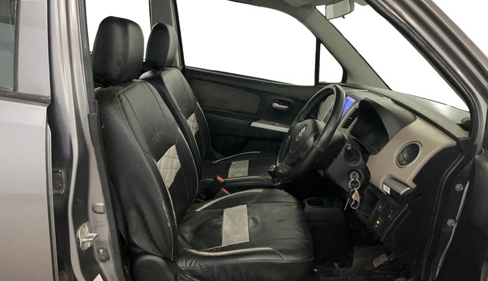 2013 Maruti Wagon R 1.0 LXI CNG, CNG, Manual, 1,02,314 km, Right Side Front Door Cabin