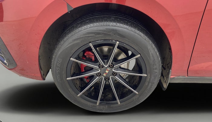 2023 Volkswagen VIRTUS TOPLINE TSI 1.0 AT, Petrol, Automatic, 79,620 km, Left Front Wheel