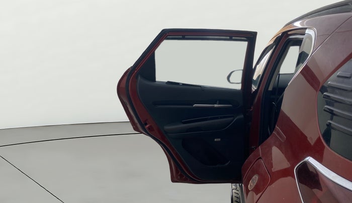 2023 KIA SONET GTX PLUS 1.5 IMT, Diesel, Manual, 1,22,125 km, LHS Rear Door