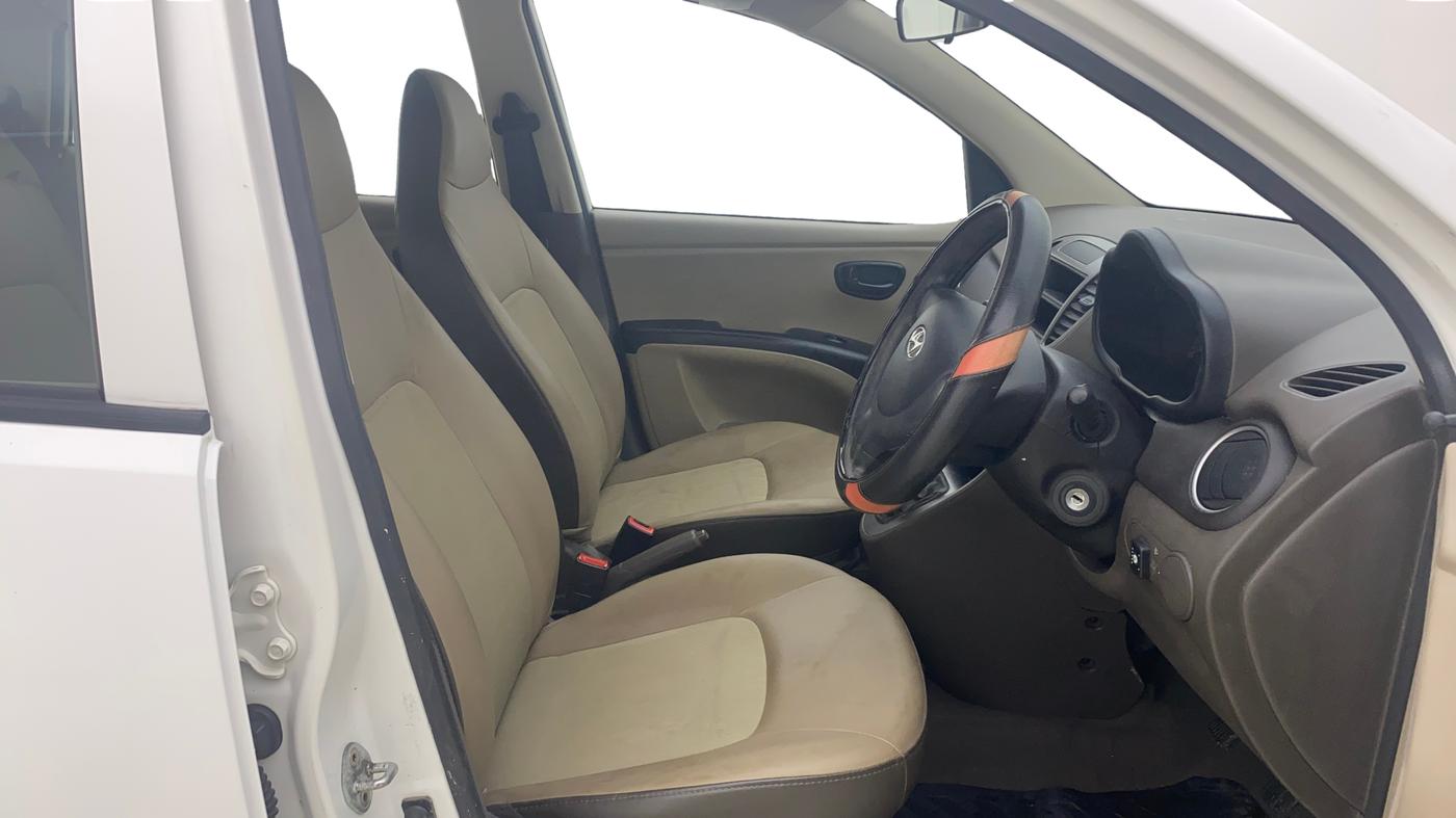 2016 Hyundai i10 MAGNA 1.1, CNG, Manual, 91,361 km, Right Side Front Door Cabin