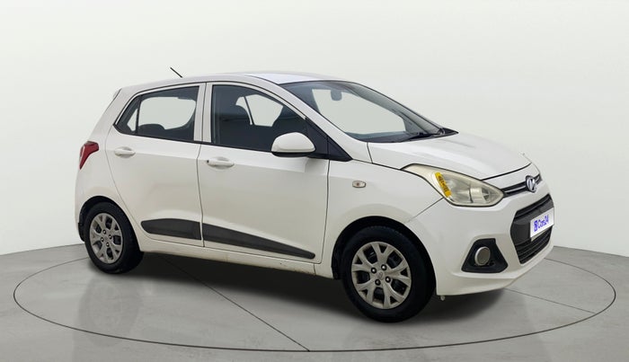 2016 Hyundai Grand i10 MAGNA AT 1.2 KAPPA VTVT, CNG, Automatic, 88,567 km, Right Front Diagonal