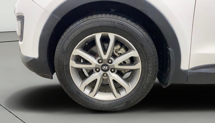 2014 Hyundai Santa Fe 4 WD AT, Diesel, Automatic, 72,593 km, Left Front Wheel