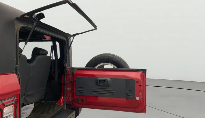 2021 Mahindra Thar LX HARD TOP 4WD MT, Diesel, Manual, 34,319 km, Boot Door Open