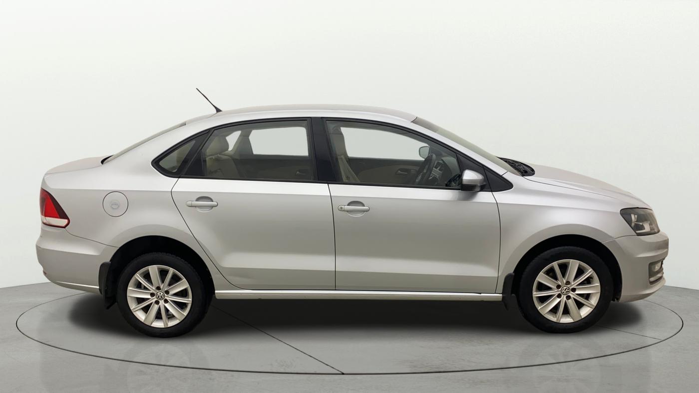 2016 Volkswagen Vento HIGHLINE PETROL AT, Petrol, Automatic, 52,937 km, Right Side View