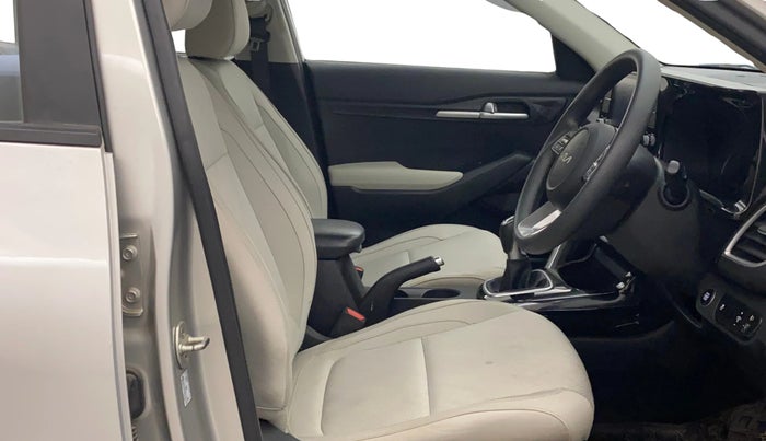 2022 KIA SELTOS HTK PLUS 1.5 IMT, Petrol, Manual, 45,851 km, Right Side Front Door Cabin