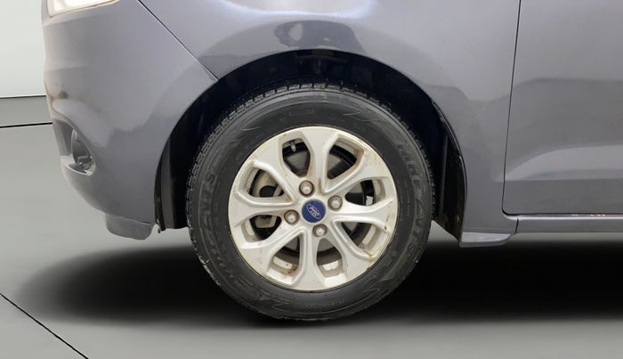 2015 Ford Figo Aspire TITANIUM1.5 DIESEL, Diesel, Manual, 1,20,943 km, Left Front Wheel