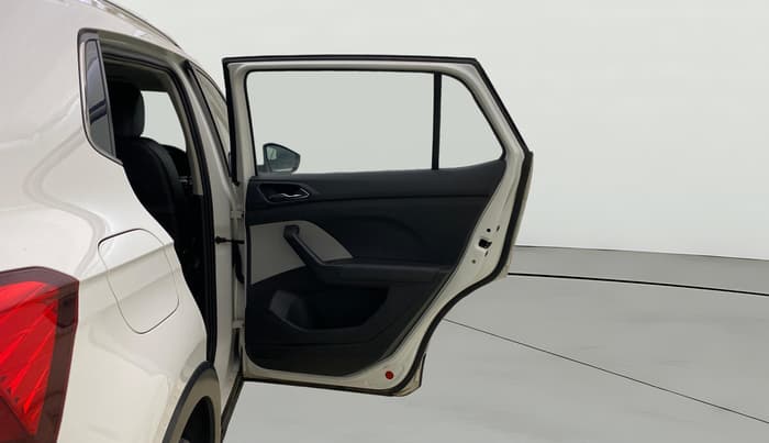 2021 Skoda KUSHAQ STYLE 1.5L TSI DSG, Petrol, Automatic, 1,13,066 km, RHS Rear Door