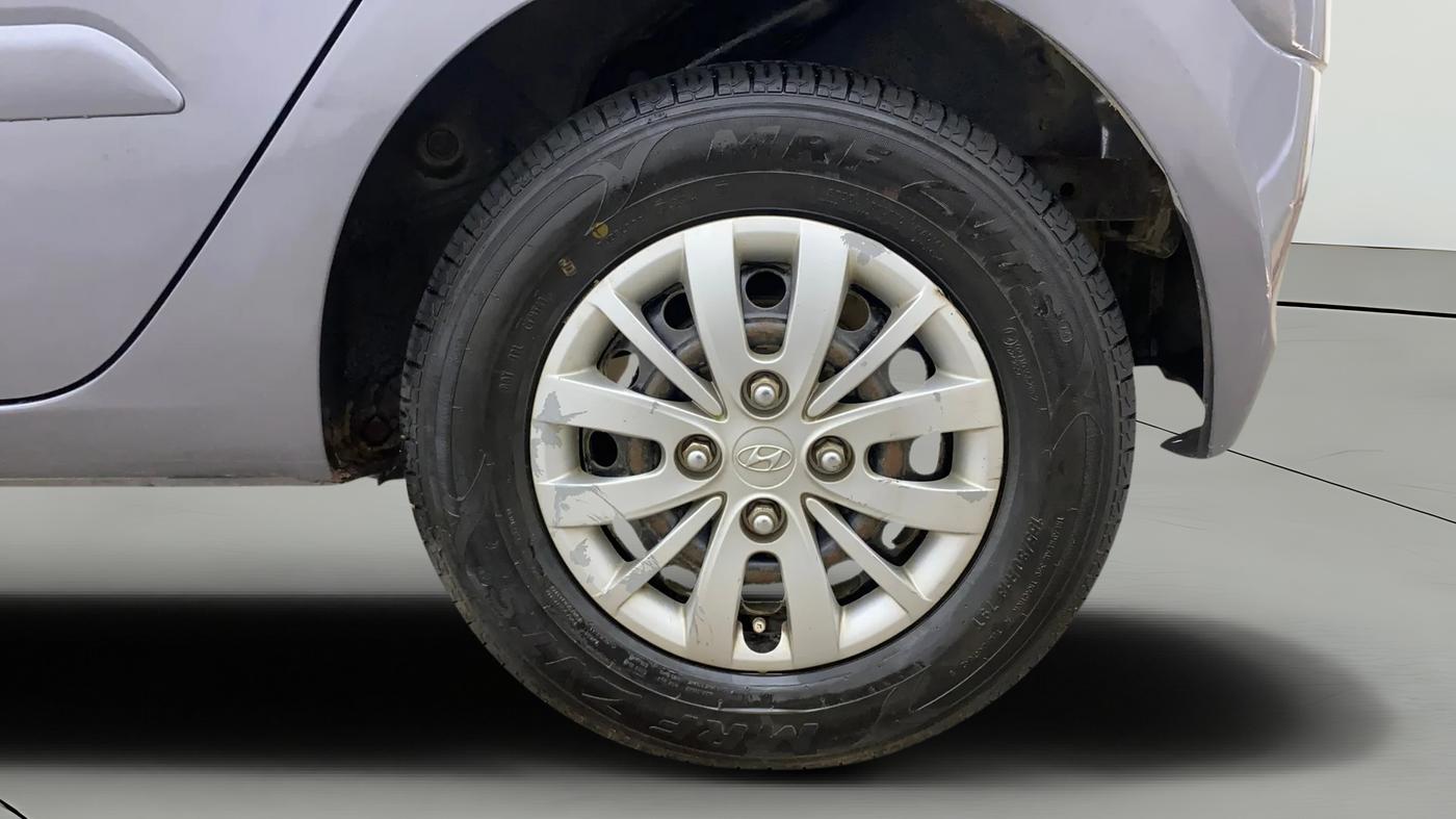 2015 Hyundai i10 SPORTZ 1.1, Petrol, Manual, 82,935 km, Left Rear Wheel