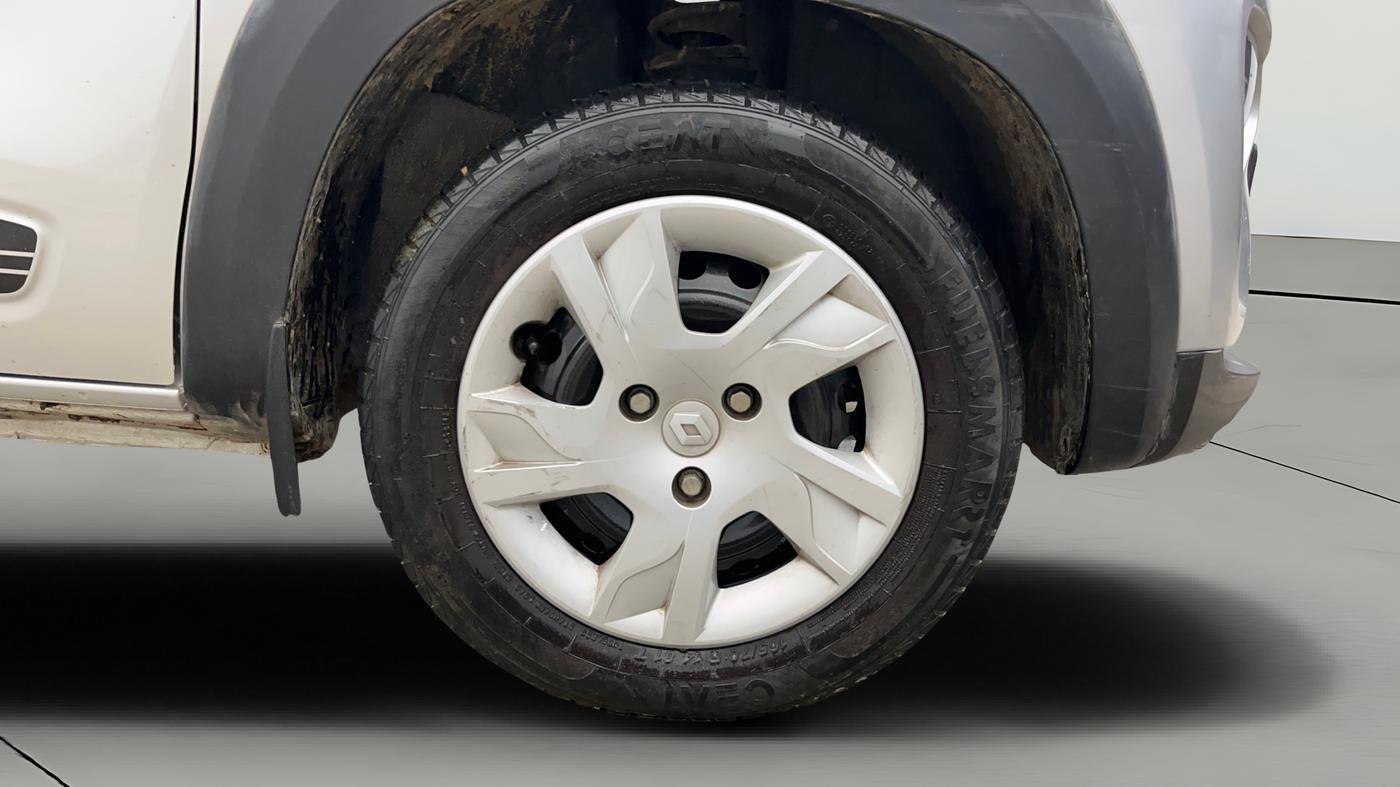 2024 Renault Kwid RXL(O) 1.0L, Petrol, Manual, 19,926 km, Right Front Wheel