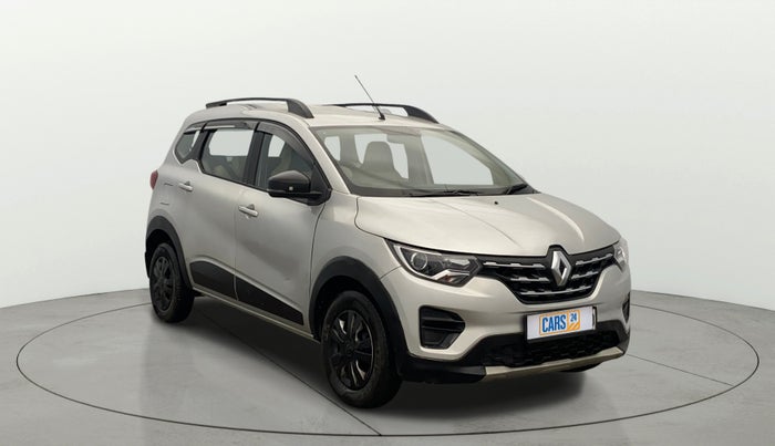 2022 Renault TRIBER RXT, Petrol, Manual, 32,819 km, Right Front Diagonal